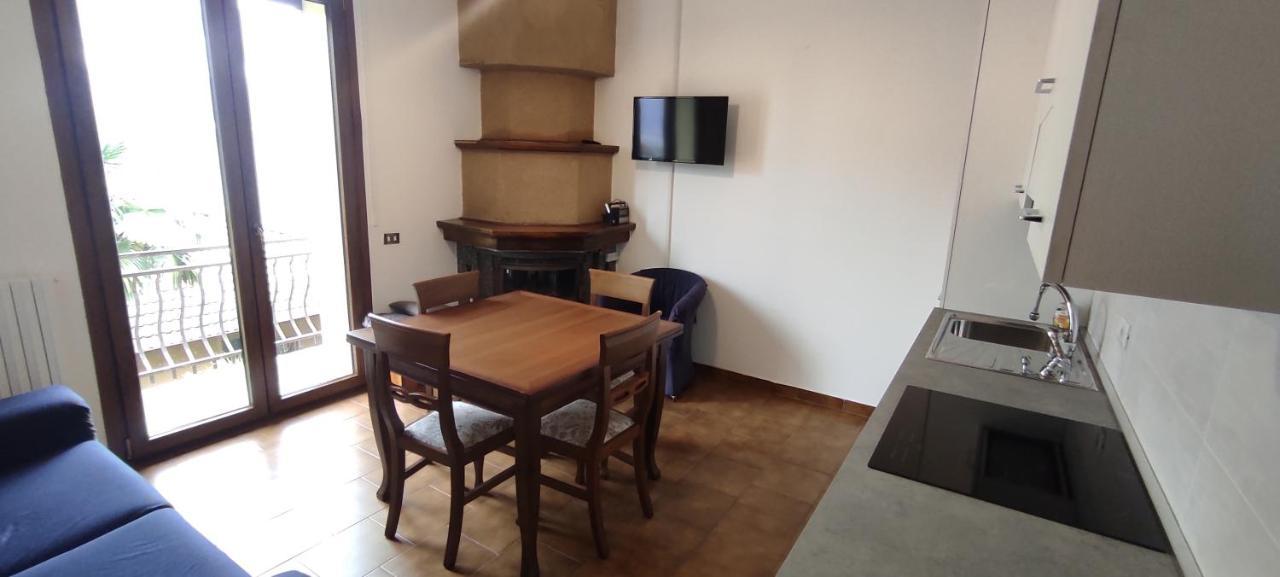 Da Nani Apartment Lezzeno Luaran gambar