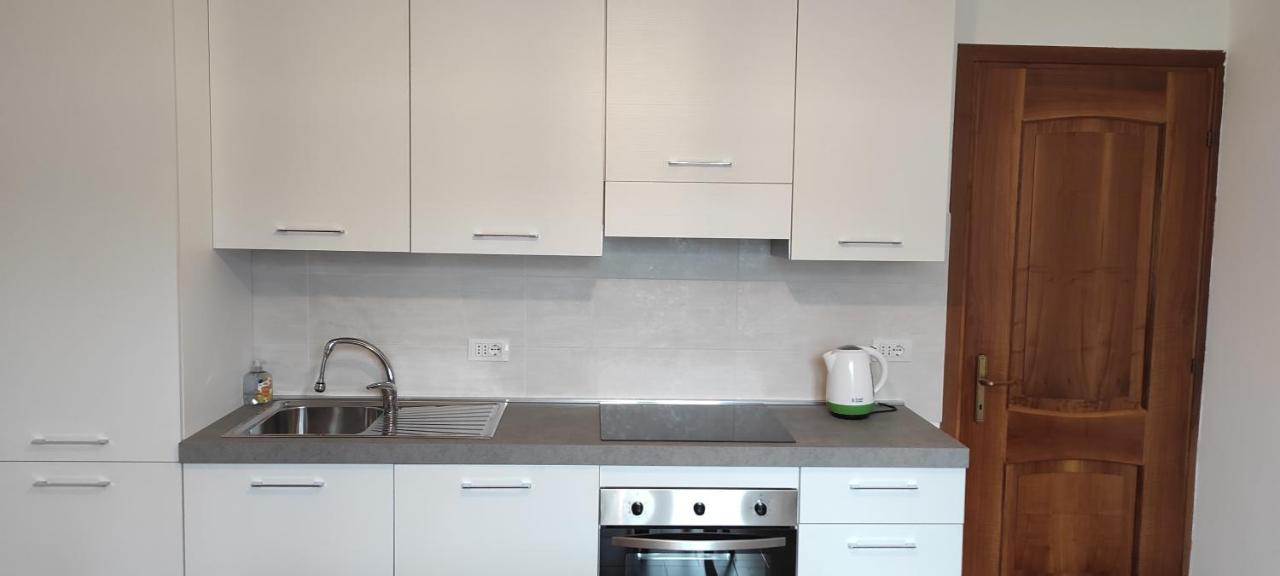 Da Nani Apartment Lezzeno Luaran gambar